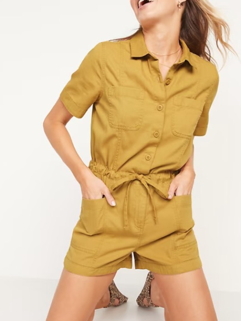 Old Navy L Waist-Defined Short Sleeve Specially Dyed Utility Romper 3.5” Inseam